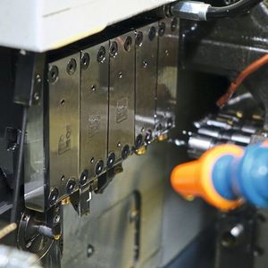 Das GWS-Werkzeugsystem integriert in einen Langdrehautomaten des Typs Star SR20.