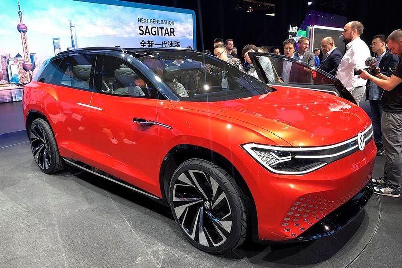 Wie der Roomzz zeigt, sind bei VWs MEB auch bis zu fünf Meter Fahrzeuglänge drin. (Bild: Press-Inform)