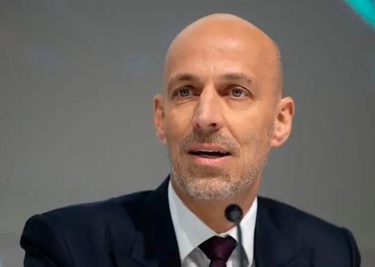 Lieber woanders denken! Peter Leibinger, der Präsident des Bundesverbands der Deutschen Industrie (BDI), kann angesichts von Umfrageergebnissen zum Thema Forschung & Entwicklung in Deutschland nicht wirklich froh sein. Hier erfahren Sie Genaueres ...(Bild:  BDI)