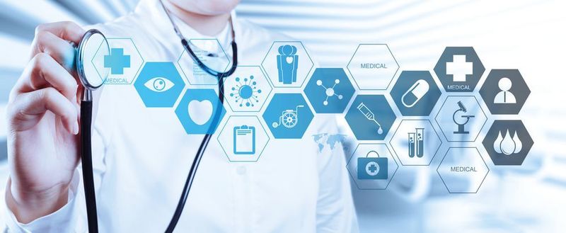 Schöne Neue Welt: Alle Patientendaten sind vernetzt.  (©everythingpossible - stock.adobe.com)