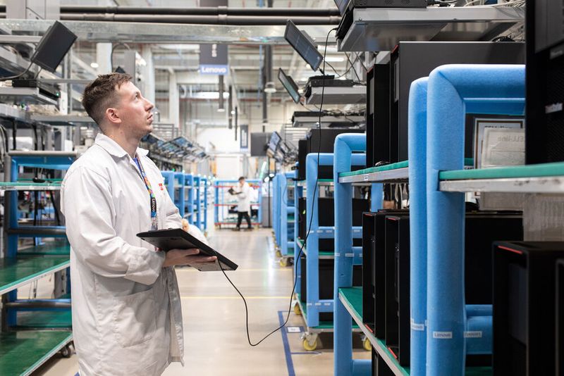 Es wird ganz genau hingeschaut, um die Qualitätsstandards zu wahren. (Bild: Racz_Tomi)