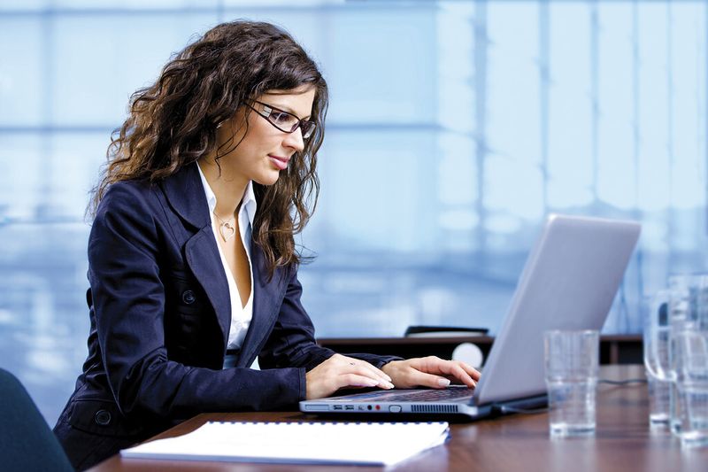 Die ERP-Software Deleco von Delta Barth schafft den Durchblick und regelt das Zusammenspiel der Netzwerkpartner und Projektabläufe bis zum Instandhaltungsmanagement. (Bild: Delta Barth)