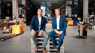 Von links: Felix Fiege und sein Cousin Jens Fiege sind die Entscheider der Fiege-Gruppe. Ihr erklärtes Ziel heißt, stetig nachhaltiger zu werden. Um ihre Bemühungen dafür zu beweisen, hat die Gruppe nun erstmals einen Nachhaltigkeitsbericht veröffentlicht. Hier mehr dazu ... (Bild: Fiege-Gruppe)