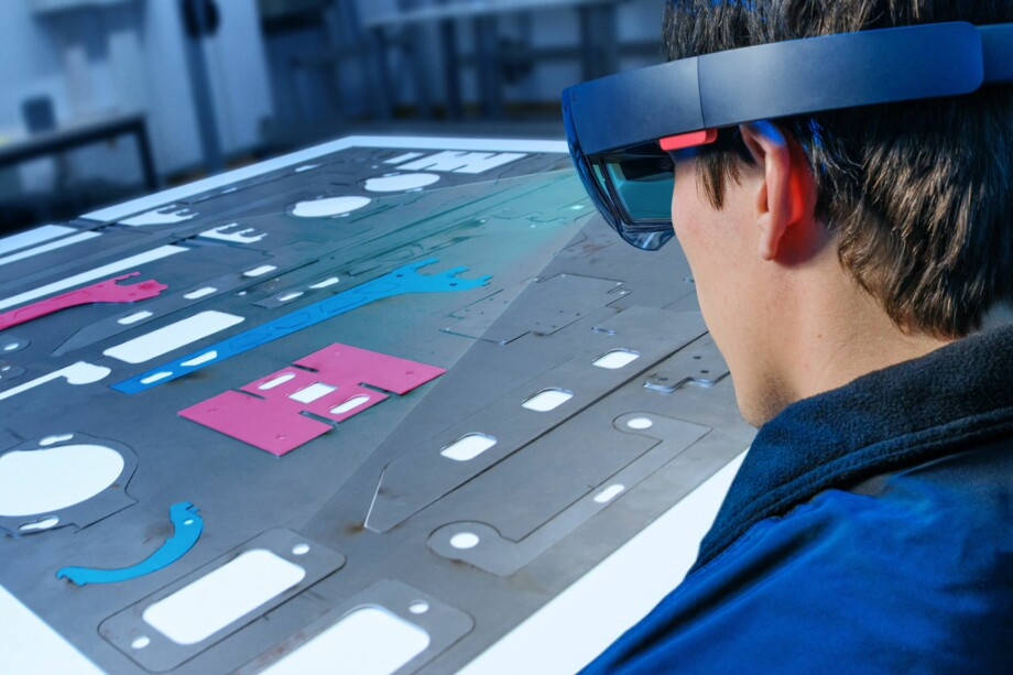 Absortieren im Automobilbau: Mehr Tempo und weniger Fehler mit KI und AR