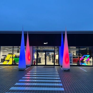 Das Autohaus Beil hat in Heuchelheim den neuen Markenauftritt von Renault und Dacia umgesetzt. (Bild: Autohaus Beil)