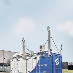 Im H2Powercube vernetzt Steuerungstechnik von Beckhoff die Brennstoffzelle mit den Elektrolyseuren und Batteriespeichern zu einem flexiblen Gesamtsystem.(Bild:  Beckhoff Automation)