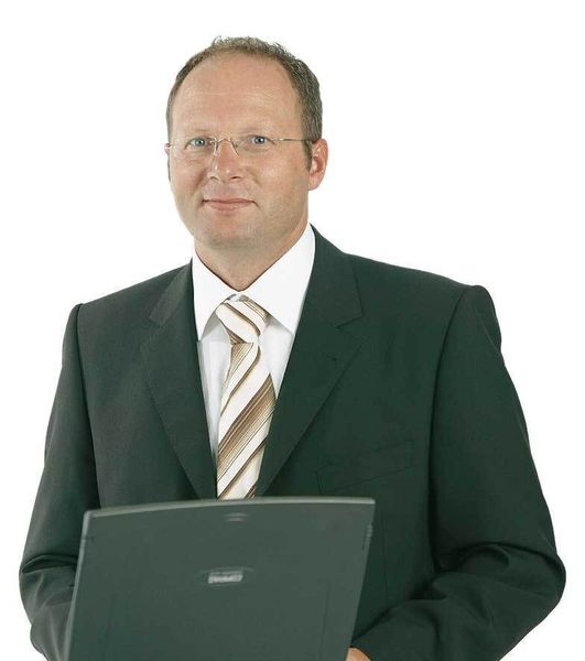 Udo Bosch, Marketing Manager Durchflusssysteme bei Endress+Hauser: „Der Promass P ist das erste praxisgerechte Edelstahl-Einrohrmesssystem, das die Leistungsmerkmale von Zweirohrtechnologien besitzt.“ (Archiv: Vogel Business Media)