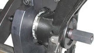 Spezialwerkzeug kann irreparable Lagerschäden beim Aus- und Einbau der Radlagereinheit verhindern. (SKF)