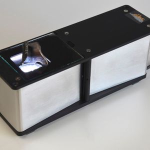 DHS' Easy- Controller, a compact, inverse optical system for component testing.