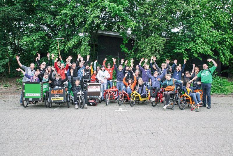 Der Verein „wielebenwir e.V.“ ermöglicht gemeinsam mit weiteren Initiativen die kostenfreie Entleihe von Lastenrädern und bietet eine ressourcenschonende und gemeinschaftsfördernde Alternative zum motorisierten Verkehr in Städten. (Wielebenwir e.V.)