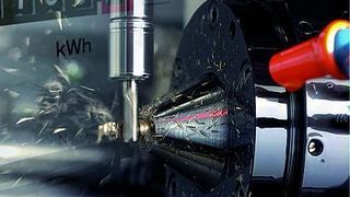 Auch bei Werkzeugmaschinen wird zunehmend auf Energieeffizienz geachtet. Eine entsprechend ausgelegte CNC kann durch entsprechende Module dazu beitragen, Energie einzusparen.  Bild: Fanuc (Archiv: Vogel Business Media)
