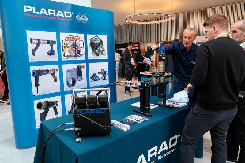Die Maschinenfabrik Wagner stellte seine Drehmomentschrauber der Marke Plarad vor. Ebenfalls zu sehen war das akkubetriebene Hochleistungsaggregat XA1power vor. Es liefert bis zu 800 Bar Hydraulikdruck und reicht für ca. 170 Verschraubungen. (Bild: D. Quitter - VCG)