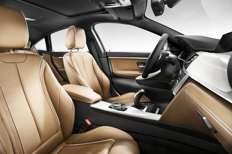 Die Einrichtung des 4er Gran Coupes bietet weniger Überraschendes – abgesehen vom messerscharfen Display des neuen Navis. (Foto: BMW)