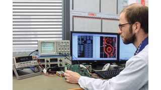 Durch die Einbindung von Standardmessgeräten in den Boundary-Scan-Prüfablauf wird die Funktion der Baugruppe geprüft und darüber hinaus die tatsächliche Stromaufnahme protokolliert. Im Fehlerfall wird bei unzulässig hoher Stromaufnahme die Versorgungsspannung schnell getrennt. (Kraus Hardware)