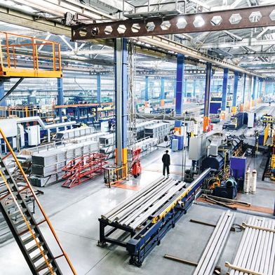 From a legacy structure to a competitive one: An automotive supplier transformed its global production network (stock photo). (Image: ©Kostiantyn - stock.adobe.com)