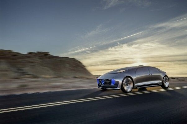 Mercedes-Benz F 015 - Luxury in Motion (Mercedes-Benz)
