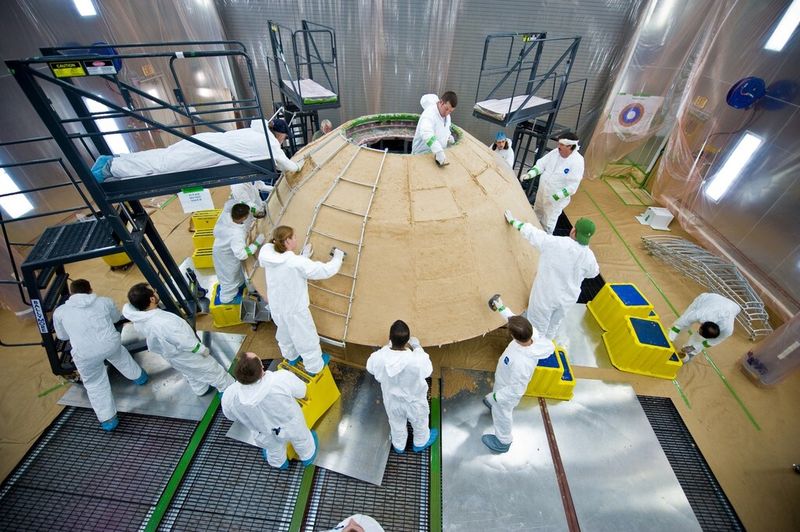 Die Verbundstoffkapsel hat die Form eines abgestumpften Kegels, der den Rover auf dem Flug zum Mars vor den Einflüssen des offenen Weltraums und während des Eintritts in die Marsatmosphäre schützt. (Bild: Trelleborg)