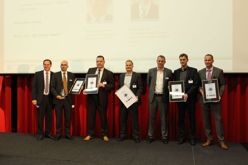 Laudator, Gewinner und Nominierte (v.l.): Laudator: Werner Nieberle, Vogel IT-Medien GmbH, Christian Gauer, Cisco Systems, Jörg Elsässer, Avaya, Thorsten Hesse, Cortado, Dominic Schmidt-Rieche, AirWatch, Felix Panter, AirWatch, Florian Bock, ESTOS Group (Vogel IT-Medien)