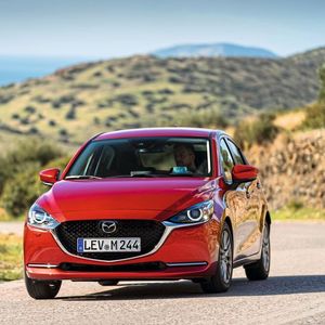 (Mazda)