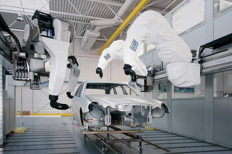 5 Anwendung:  Lagerung der Roboterhand eines Lackierroboters (AXS)  Bild: Dürr (Archiv: Vogel Business Media)