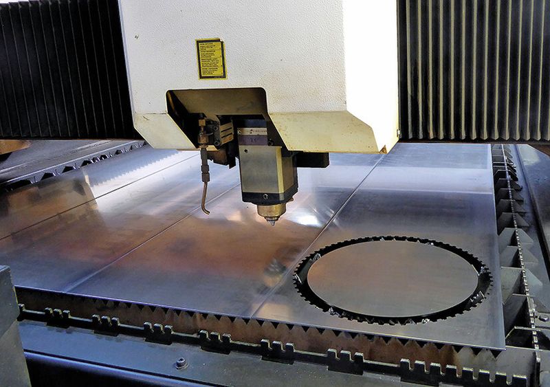 Die Optiplex setzt neue Maßstäbe in Sachen Geschwindigkeit, Präzision und Ökonomie. Sie ist mit einem automatischen Schneidkopf- und Düsenwechsler ausgestattet. (Bild: Mazak)