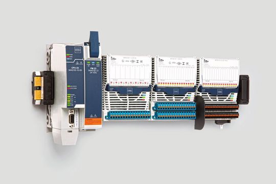 Das Remote I/O-System IS1+ ist jetzt auch für den Einsatz als Edge Gateway mit Anbindung über OPC UA und optionaler integrierter Signalvorverarbeitung verfügbar.(Bild:  R. Stahl)
