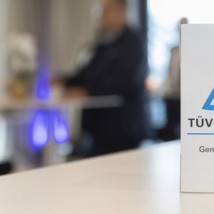 Verleihung des Awards für Kundenzufriedenheit in einer exklusiven Location(Bild:  Copyright: Fotograf Guido Schiefer| TÜV Rheinland)