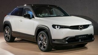 Der Mazda MX-30 hebt sich in mehrerlei Hinsicht vom Wettbewerb ab. (Bild: davidlfsmith)