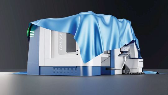 Eine der drei Produktpremieren, die Grob auf seiner Jubiläums-Hausmesse enthüllt, ist das 5-Achs-Portal-Fräs-Bearbeitungszentrum «GP1350».(Bild:  Grob-Werke GmbH & Co. KG)