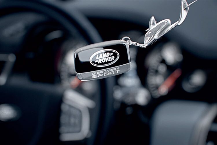 Land Rover bietet in einem Video erste Eindrücke vom neuen Land Rover Discovery Sport. (Foto: Land Rover)