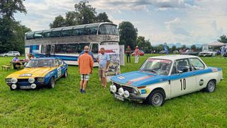 Auf den Spuren von '72: Vom 8. bis 13. August ging das Revival der berühmten Olympia-Rallye an den Start. (Bild: OLYMPIA-RALLYE’72 MOTORWORLD REVIVAL 2022)
