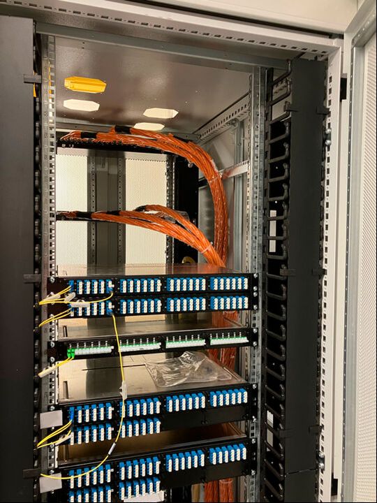 Das 19-Zoll-Gehäusesystem Preconnect SMAP-G2 Standard Density (SD) von Rosenberger OSI (Bild:  Rosenberger OSI)