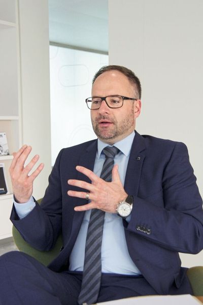 «In der aktuell guten bis sehr guten Konjunkturlage investieren Fertigungsbetriebe in richtungsweisende Hard- und Software, um die Digitalisierung ihrer internen Prozesse voranzutreiben.» (SMM, Konrad Mücke)