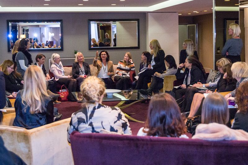 Regina Mehler erklärt, was es bedeutet „To build your own Brand“ (Bild: Vogel IT-Akademie)