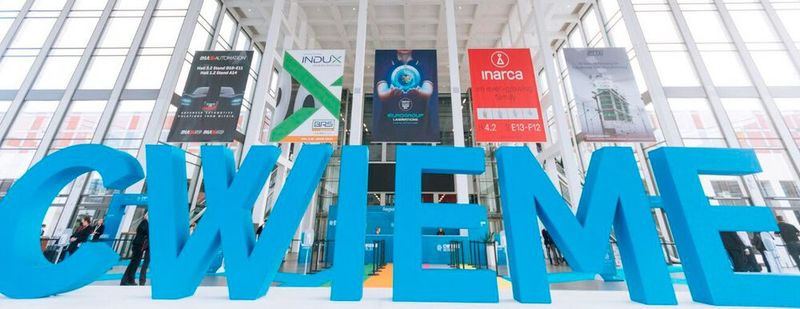 Nach zwei Jahren Zwangspause wegen der Corona-Pandemie fand vor Kurzem erstmals wieder die Cwieme Berlin statt. Der Veranstalter Hyve spricht von einem großartigen Neubeginn. Hier mehr dazu...(Bild:  Hyve)