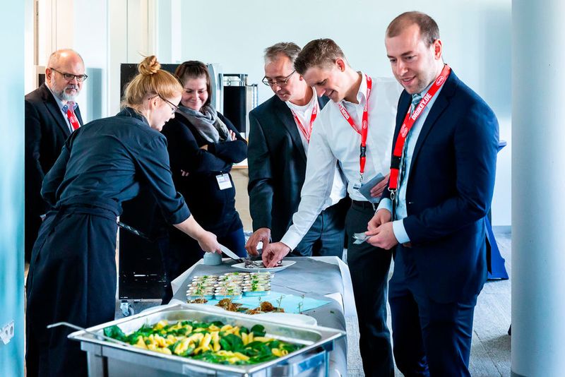 Egal, ob deftig oder süß: Auch der Genuss kommt in den Pausen nicht zu kurz.  (Bild: Stefan Bausewein)