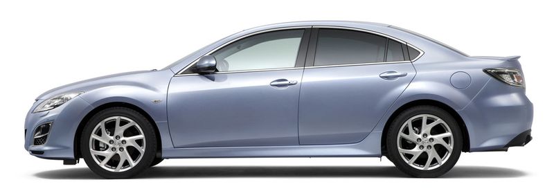 Stark ausgestellte Kotflügel sollen den sportlichen Charakter des Fünftürers unterstreichen (Archiv: Vogel Business Media)