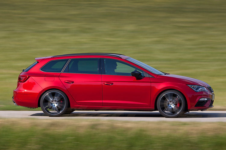 Erstmals gibt es den Cupra in der Kombi-Version mit Allradantrieb. (Seat)