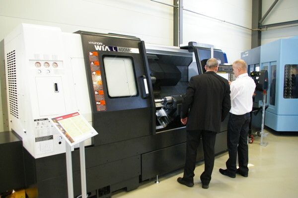 Newemag, inauguration de son nouveau bâtiment à Eschenbach, proche de Lucerne (Image: MSM / JR Gonthier)