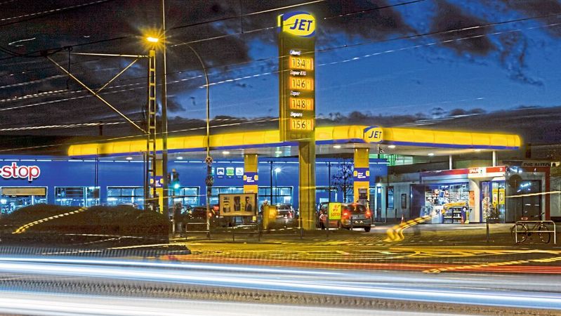 (Bild:  Tankstelle / Gas station /7C0 / CC BY-SA 2.0)