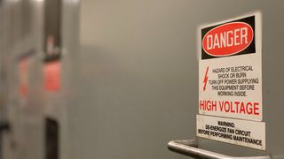 SentinelOne120522 (vit)