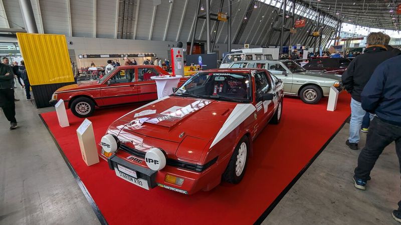 Eine Lanze für die historischen Modelle von Mitsubishi brach Jack's Gararage aus der Schweiz. Die robusten Japaner waren im Rallye- und Wüsten-Rennsport einst eine ernstzunehmende Größe. (Bild: Dominsky – VCG)