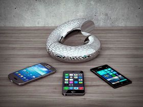 Der Jarre Technologies AeroTwist Chrome für das iPhone sorgt zu Osternm für guten Sound. www.jarre.com bietet den ringförmigen Lautsprecher für 349 Euro an. (Bild: www.jarre.com)