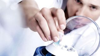 zentrifuge_page_001 ()