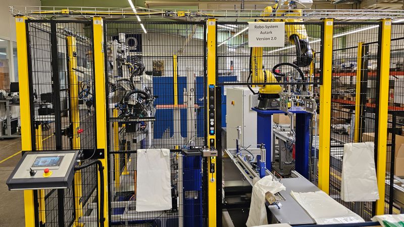 Die Umsetzung der zweiten Version des Robo Pack Systems hat Joke Mechanix mit ASi Lösungen von Bihl+Wiedemann realisiert. (Bild:  Bihl+Wiedemann)