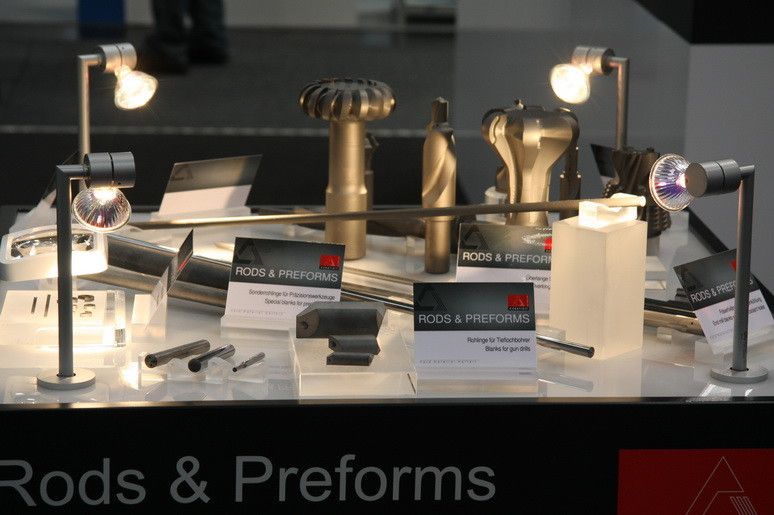 Ceratizit-Lösungen aus Vollhartmetall als Halbmaterial für Zerspan- und Stanzwerkzeuge. (Bild: Böhm)