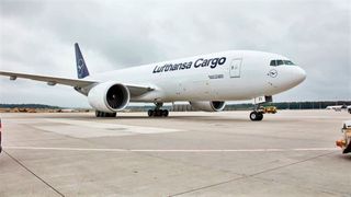 CO2-neutraler Lufttransport für alle! Sustainable Aviation Fuel (SAF) und CO2-Kompensation ab sofort weltweit bei Lufthansa Cargo buchbar! (LUfthansa Cargo)