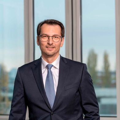 Das ist der Neue auf dem Thron von BMW! Milan Nedeljkovic soll am 14. Mai des kommenden Jahres das Amt von Oliver Zipse übernehmen, der sein Amt dann planmäßig übergeben wird. (Bild: BMW Group)