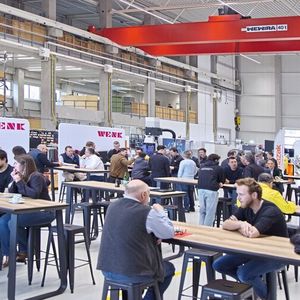 Insgesamt über 240 Besucherinnen und Besucher informierten sich an den Wenk-Innovationstagen über neueste Fertigungstechnologien.(Bild:  Matthias Böhm)