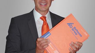 Bernhard Dressler, Geschäftsführer Produkt der Hoffmann GmbH: „Zukünftig wird es den Produktkatalog auch für das I-Pad geben.” (Bild: Kroh)